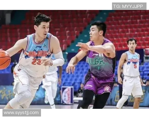 广东队与辽宁队激战第23轮争夺季后赛席位的关键之战