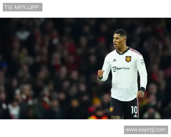 巴萨与曼联激战正酣文字直播全程回顾与精彩瞬间分析