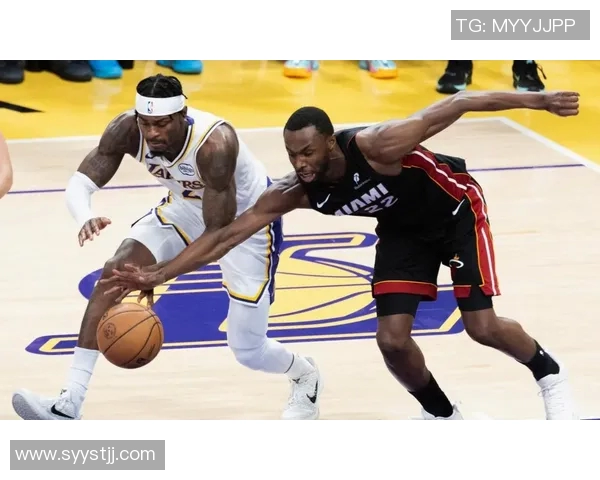 2013年热火与尼克斯激战回顾：经典对决中的篮球传奇与精彩瞬间