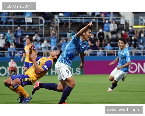 广岛队与名古屋队激战正酣谁能在这场较量中笑到最后 广岛队与名古屋队激战正酣谁能在这场较量中笑到最后