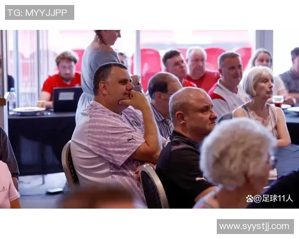 利物浦与伯恩茅斯激战正酣比分揭晓引发球迷热议 利物浦与伯恩茅斯激战正酣比分揭晓引发球迷热议