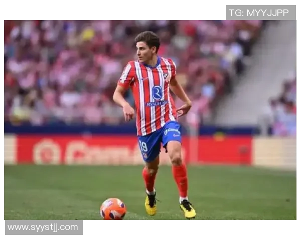 比利亚雷与巴塞罗那激战正酣谁能在西甲赛场笑到最后 比利亚雷与巴塞罗那激战正酣谁能在西甲赛场笑到最后