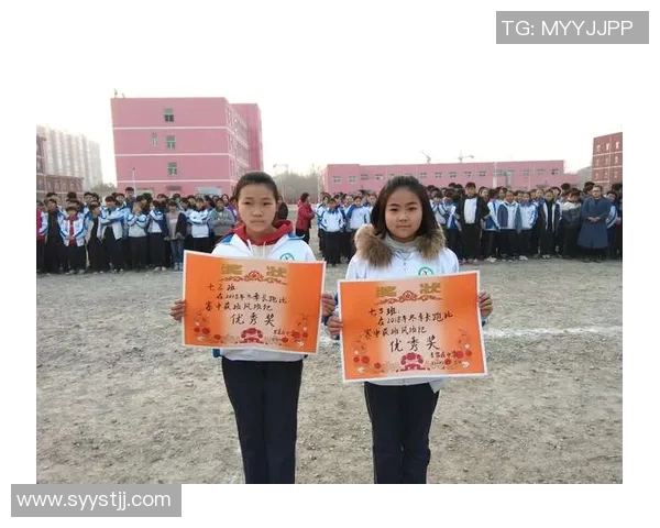 LNG在挑战者杯中的比赛经验分析与表现评估