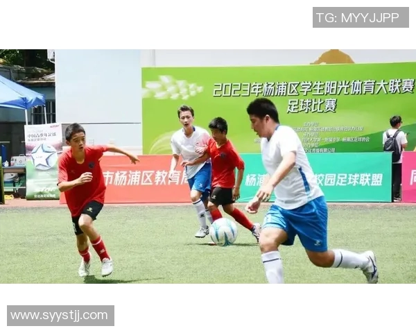 李丽专访：从绿茵场到人生舞台的足球之旅回顾与展望