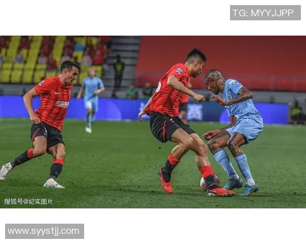 深圳足球队与成都足球队耐力对决赛后分析与总结